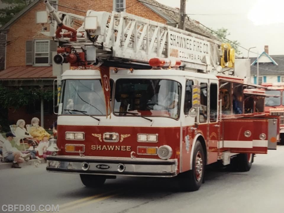 1990 E-One 110' Ladder