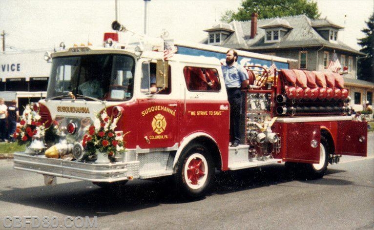 1971 Mack CF600 Pumper