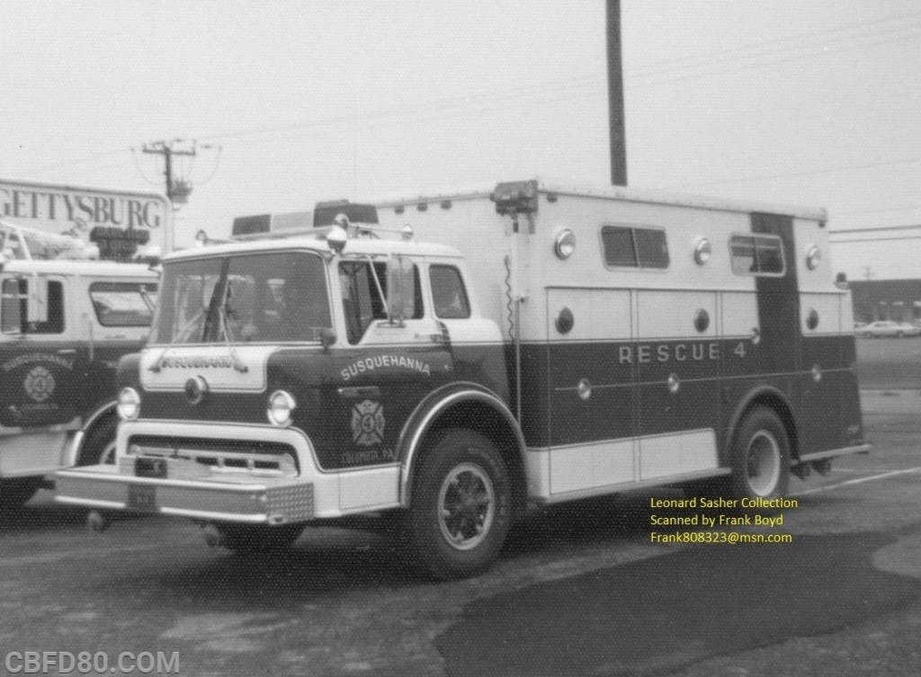 1977 ford C-8000 Tilt Cab Chassis with a Hammerly 17 1/2' Rescue body